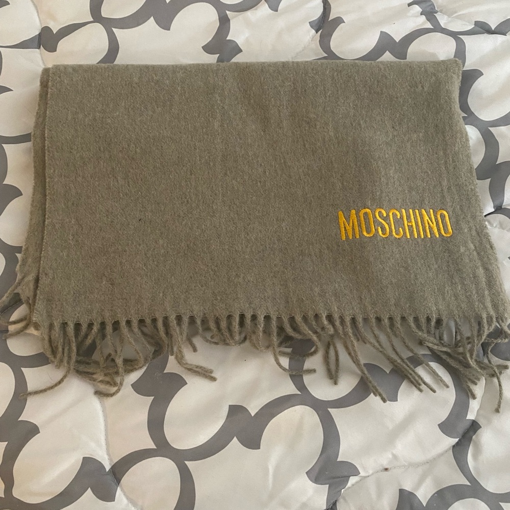 NWOT Moschino Green Wool Scarf